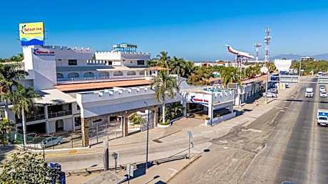 Splash Inn Nuevo Vallarta & Parque Acuatico
