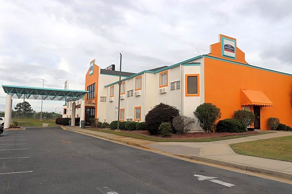 Howard Johnson by Wyndham Tifton GA I-75