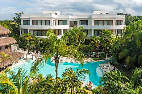 Luxury Swim Up One Bedroom