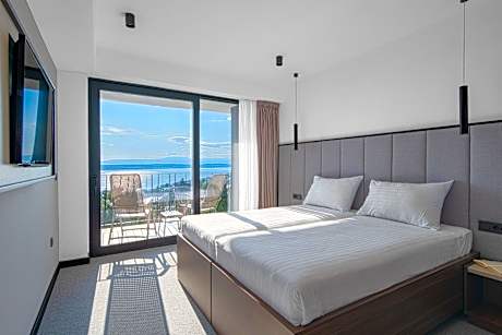 Superior Double or Twin Room with Sea View