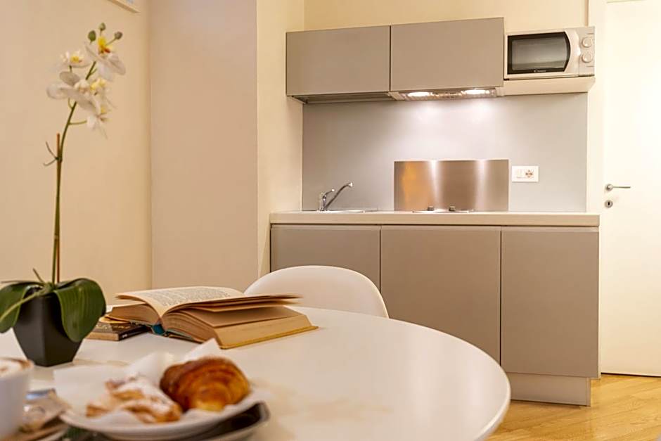 Home 15 Residence Hotel