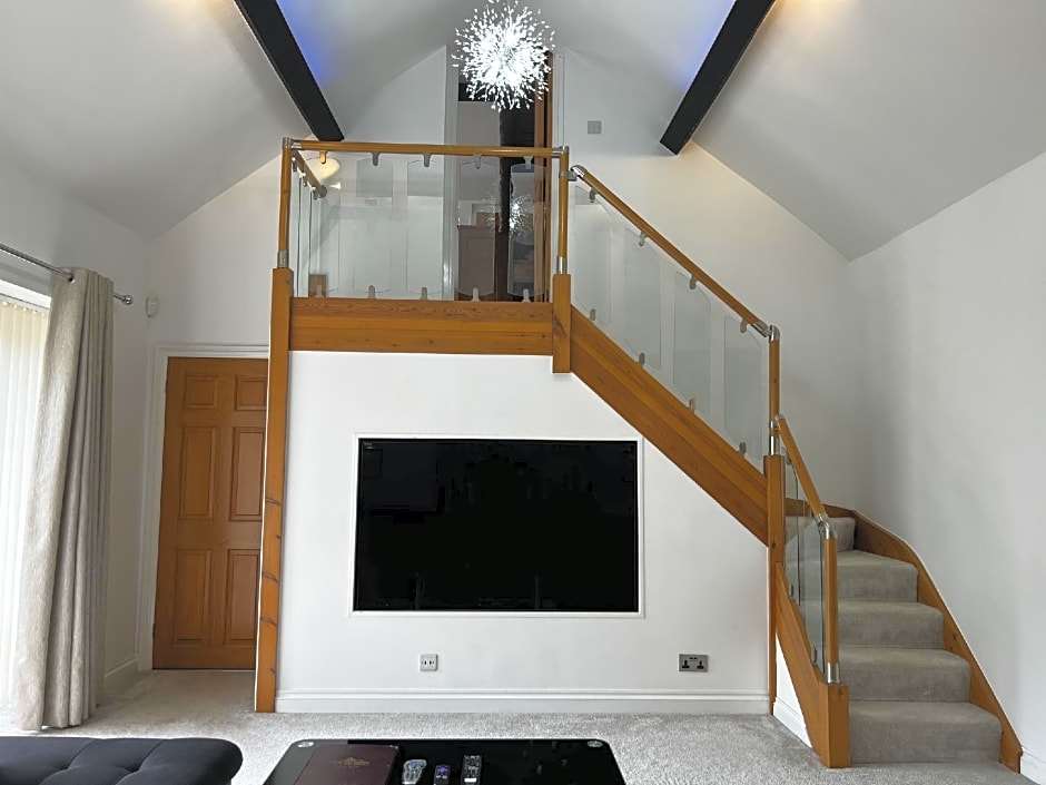 Castle House Holiday Home