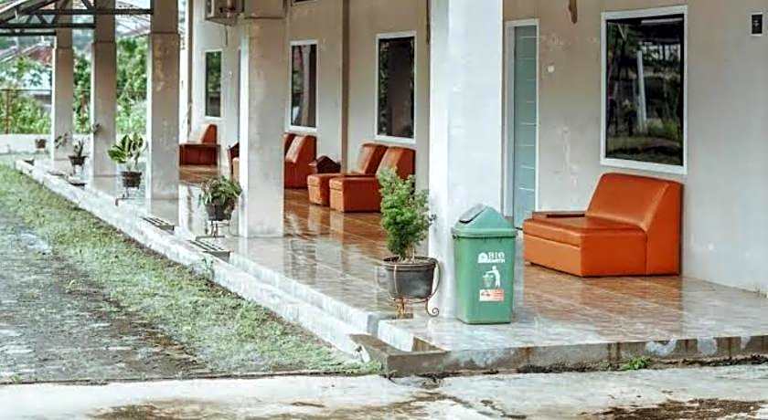 Pondok Kelapa Homestay near Unila Lampung RedPartner