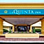 La Quinta Inn & Suites by Wyndham Toledo Perrysburg