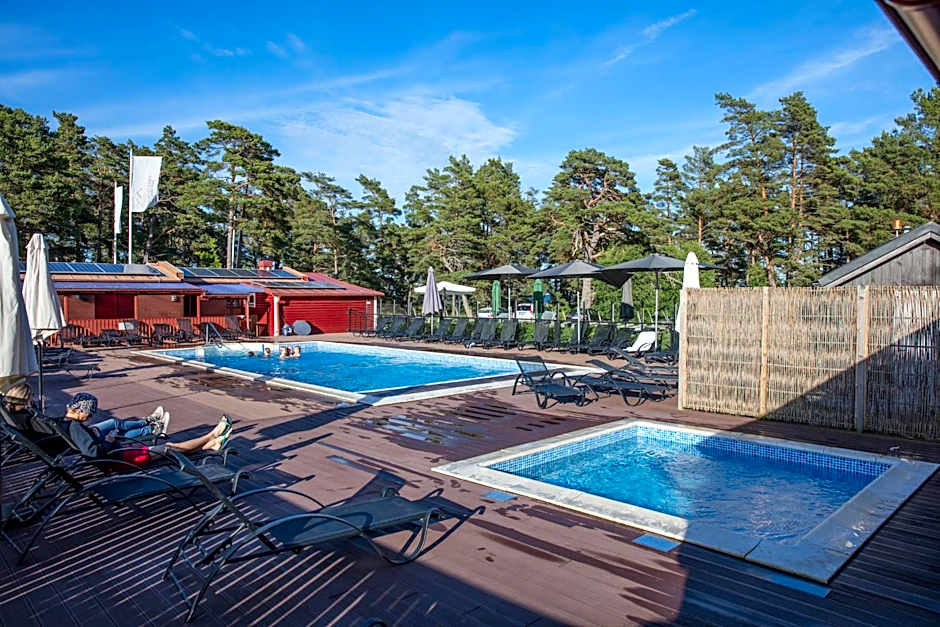 Ljugarn Semesterby