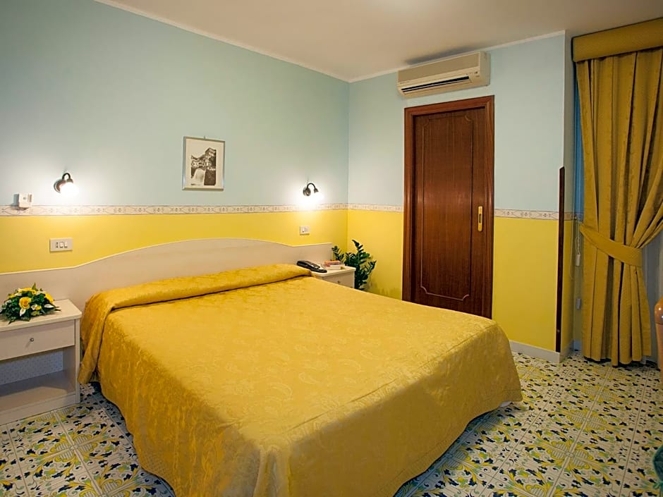 Hotel Amalfi