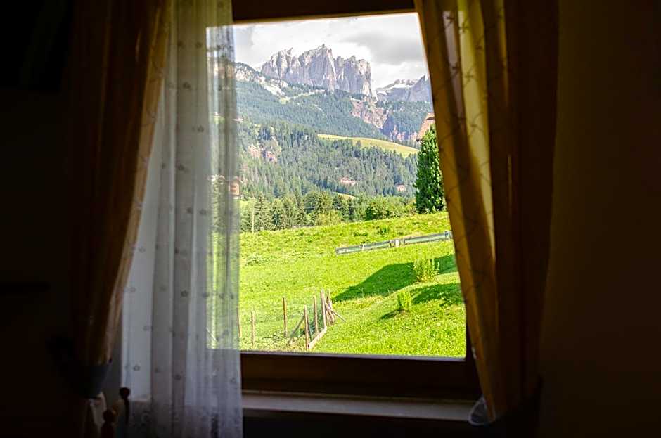 Kyrr Smart Mountain Retreat