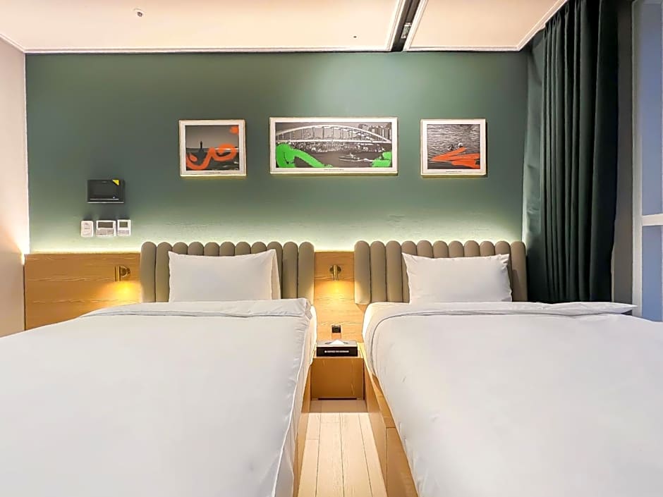 Busan Nampo Cotice The Ground