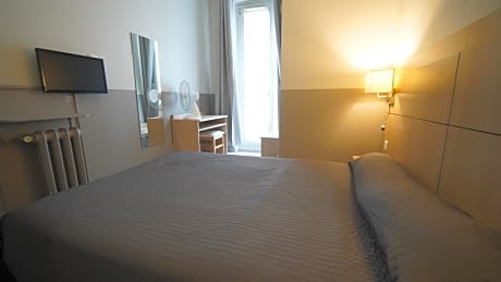 Single Room with Shower