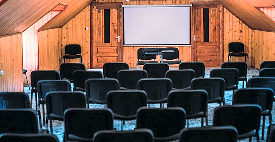 Suru Hotel & Restaurant