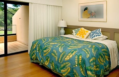 Two-Bedroom Apartment - Oceanfront 