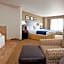Holiday Inn Express Hotel & Suites Antigo By IHG