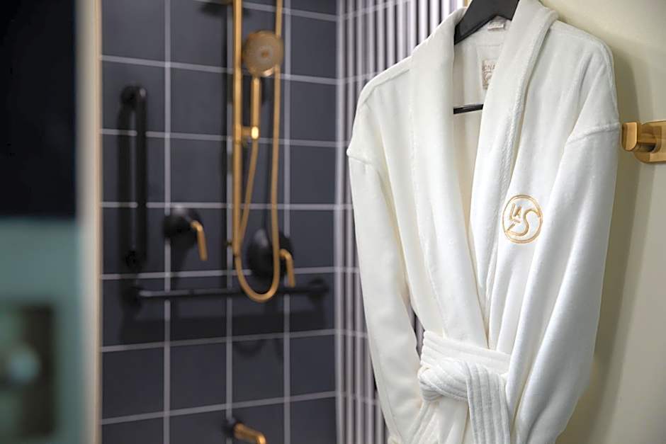 The LaSalle Hotel, Bryan College Station, a Tribute Portfolio Hotel