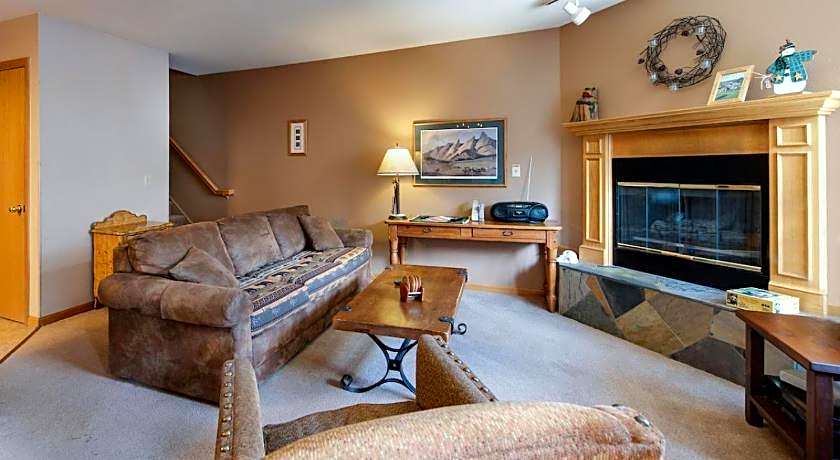 River Mountain Lodge