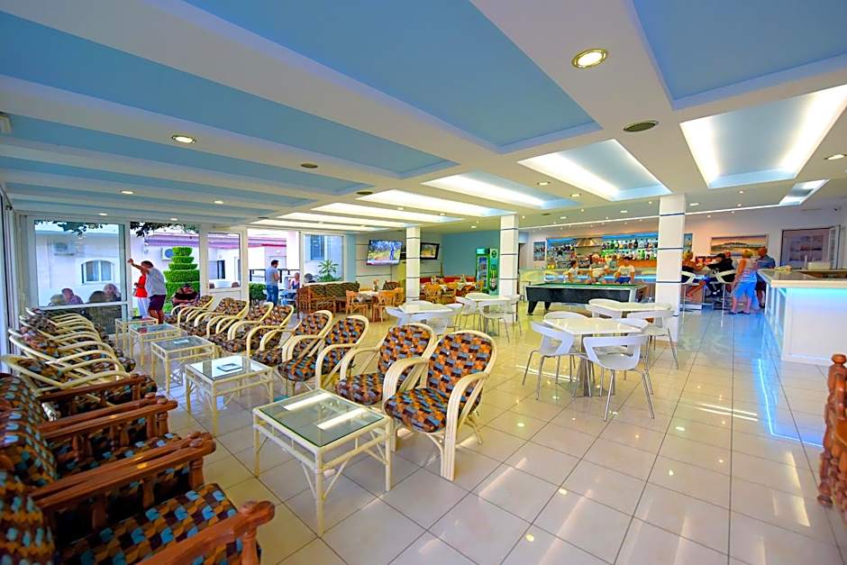 Anixis Hotel & Apartments