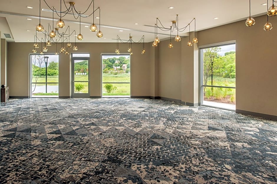 Holiday Inn Boston Logan Airport - Chelsea By IHG