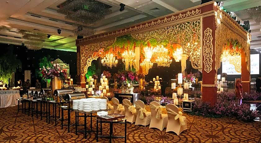 Swiss-Belhotel Harbour Bay