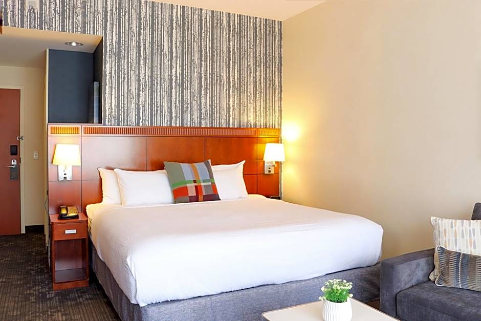 Courtyard by Marriott Burlington Harbor