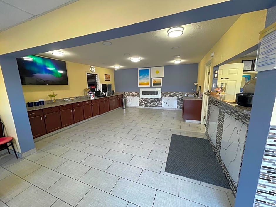 Days Inn by Wyndham Holladay