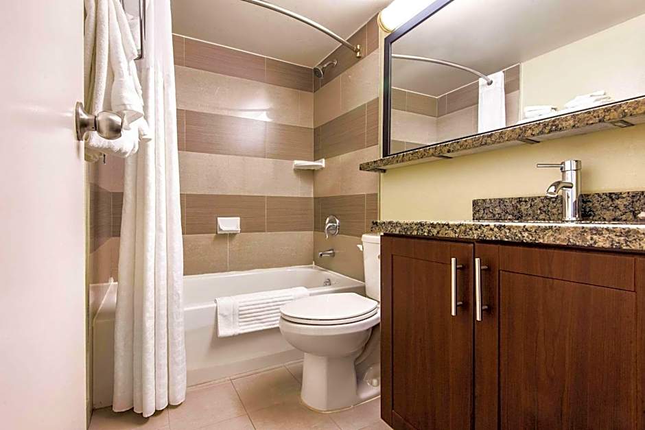 Comfort Inn Airport West