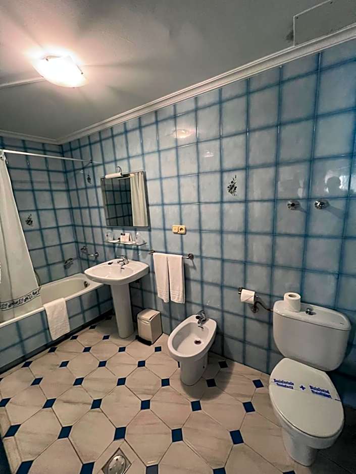 Hotel Serantes