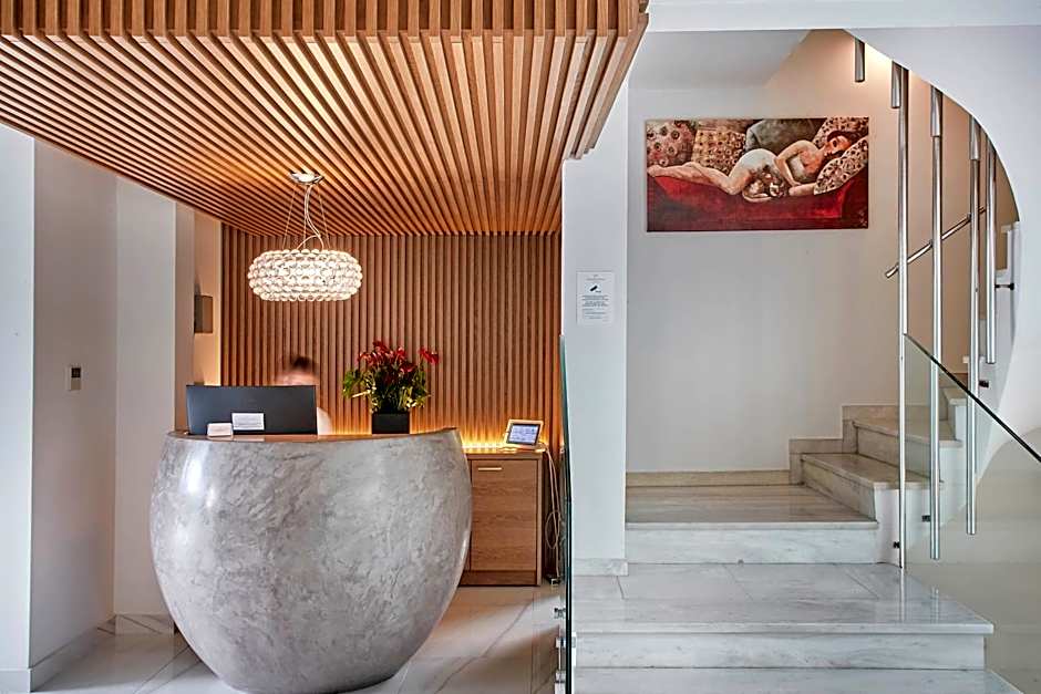 Glyfada Riviera Hotel