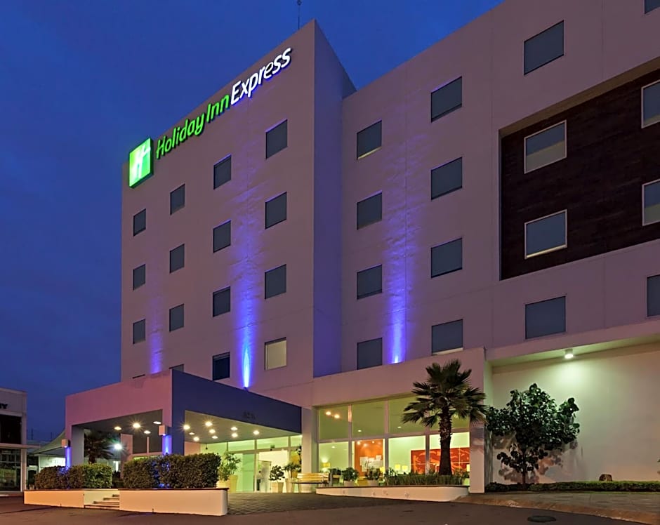 Holiday Inn Express Guadalajara Iteso By IHG