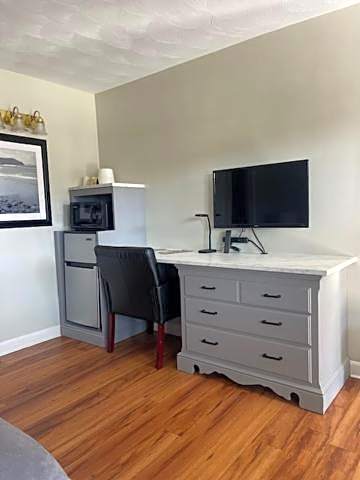 Colonial Inn Seekonk