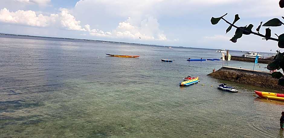 Mactan Newtown Condo with Garden and Ocean View 8NEWTOWN BLVD