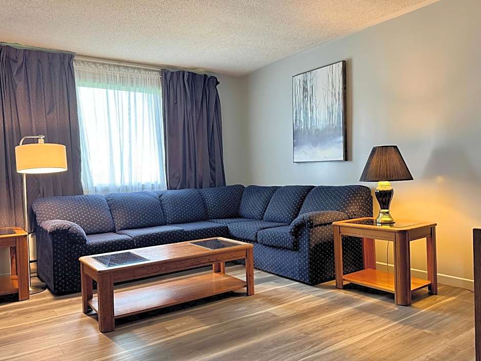 New Age Inn - Voyageur