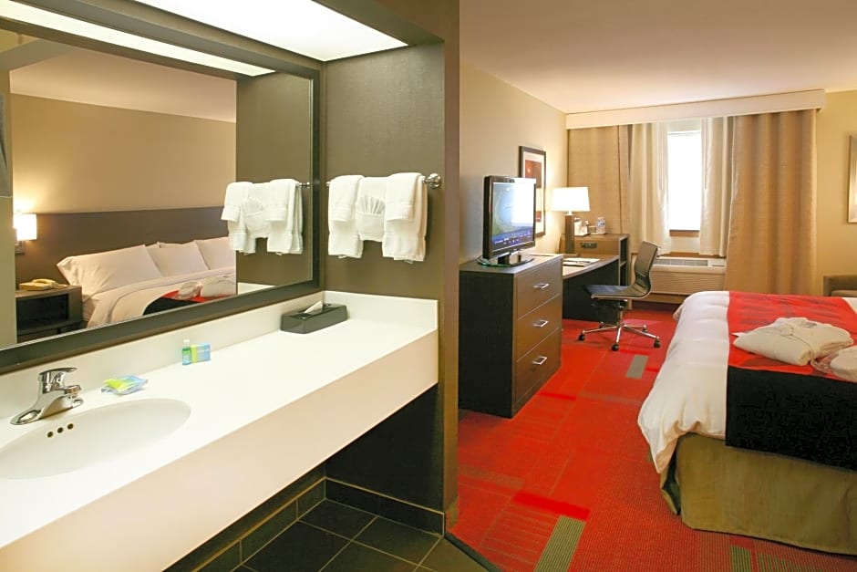 Radisson Madison – Madison, WI
