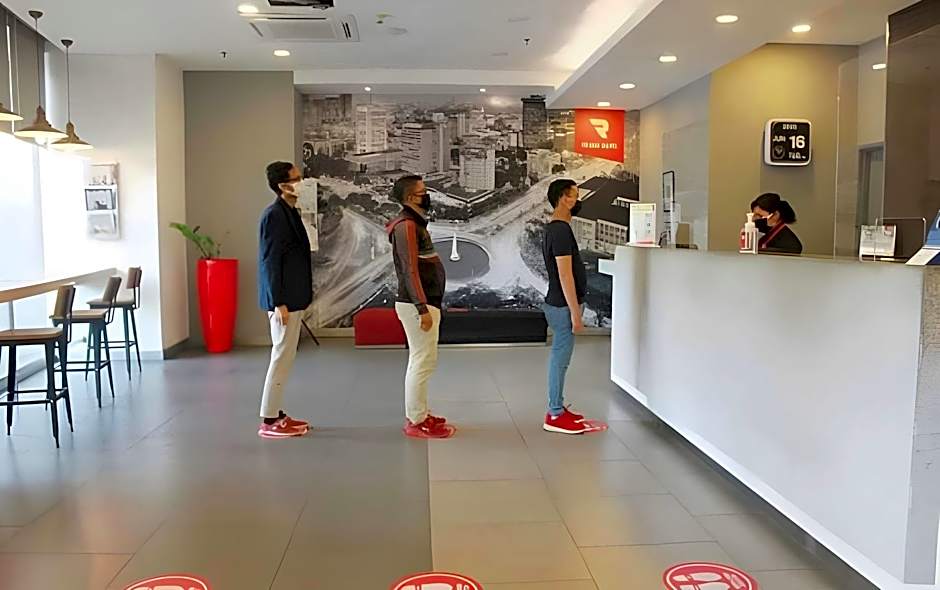 Monoloog Hotel Pekanbaru