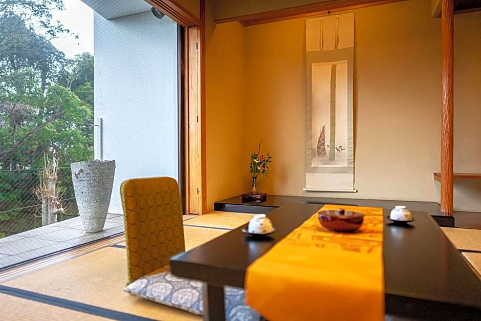 Chigusa Hotel