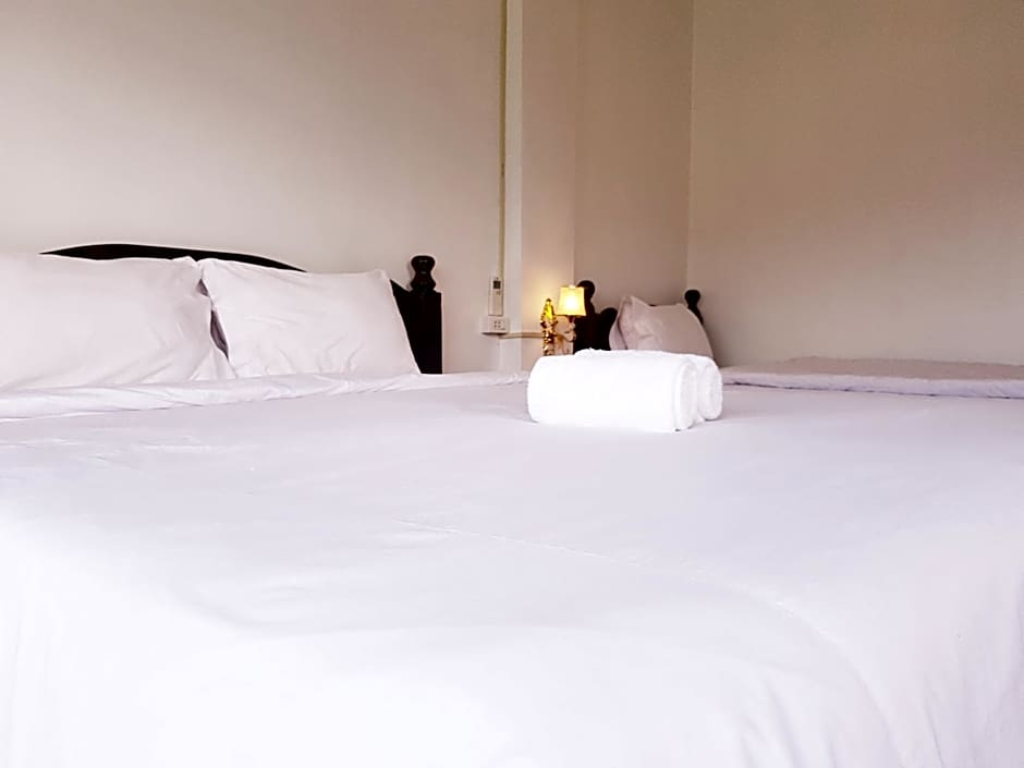 Simon Riverside Hotel