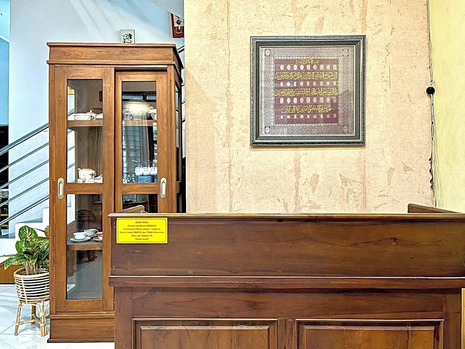 D Maktab Syariah Mitra RedDoorz Malang