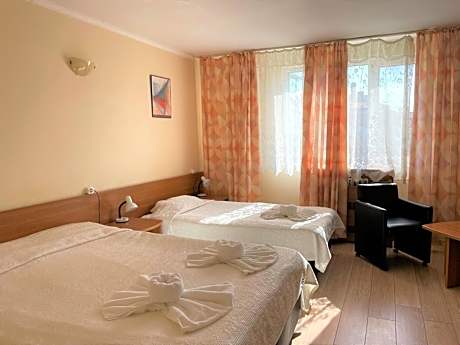 Family Hotel Central