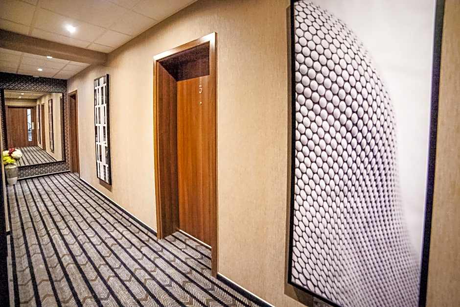 Hampton Suites Serviced Apartments