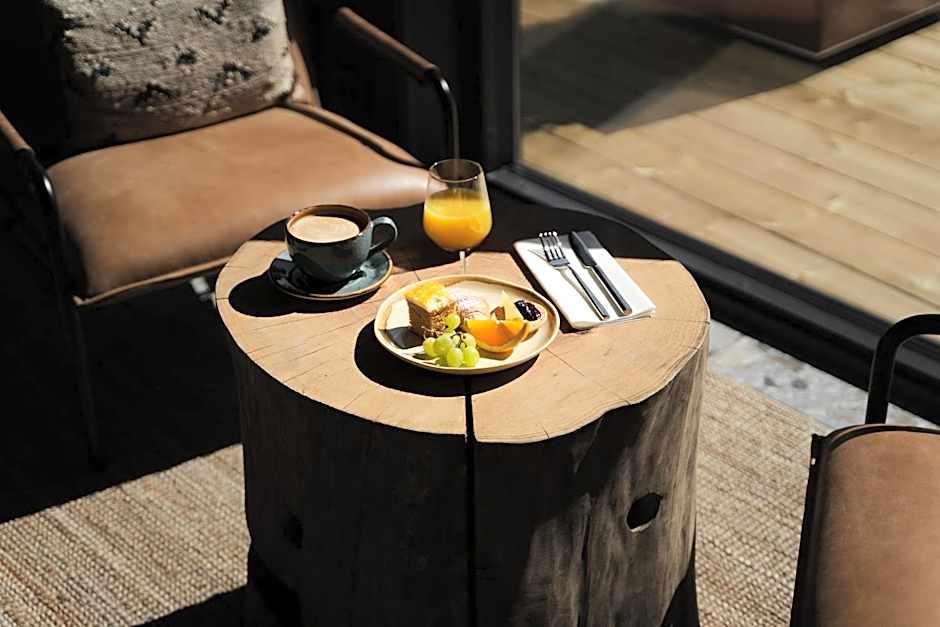 Henningsvær Bryggehotell - by Classic Norway Hotels