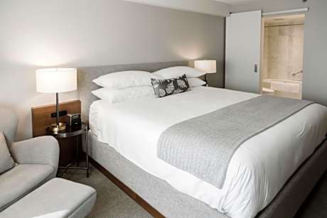 King Room with City View