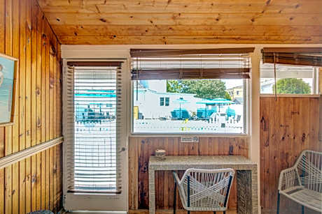 Superior Double or Twin Room with Pool View