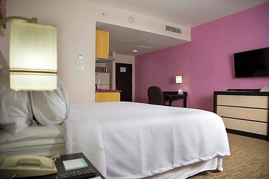 Excellence Express & Suites