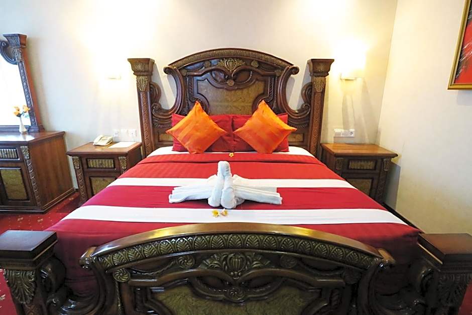 Photo 1 of 6 of President Suite