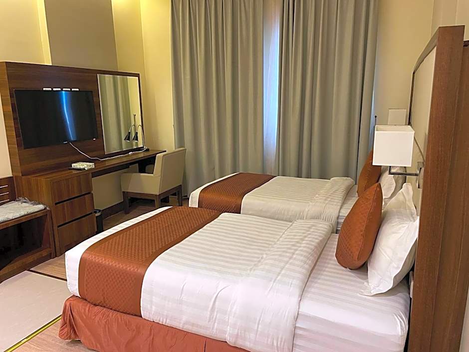 شقة فاخرة بالخبر- حي الحمراء