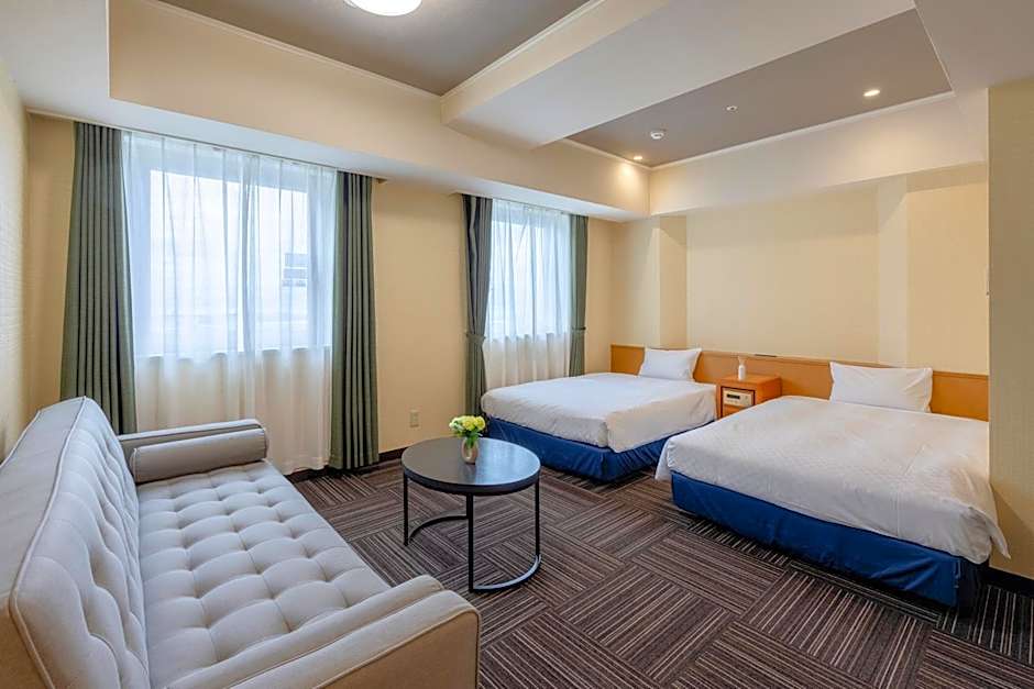 Kanku Izumiotsu Washington Hotel