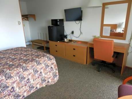 Queen Room - Non-Smoking