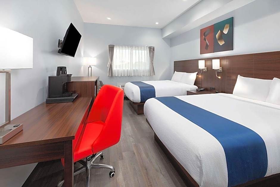 Travelodge by Wyndham Cochrane South