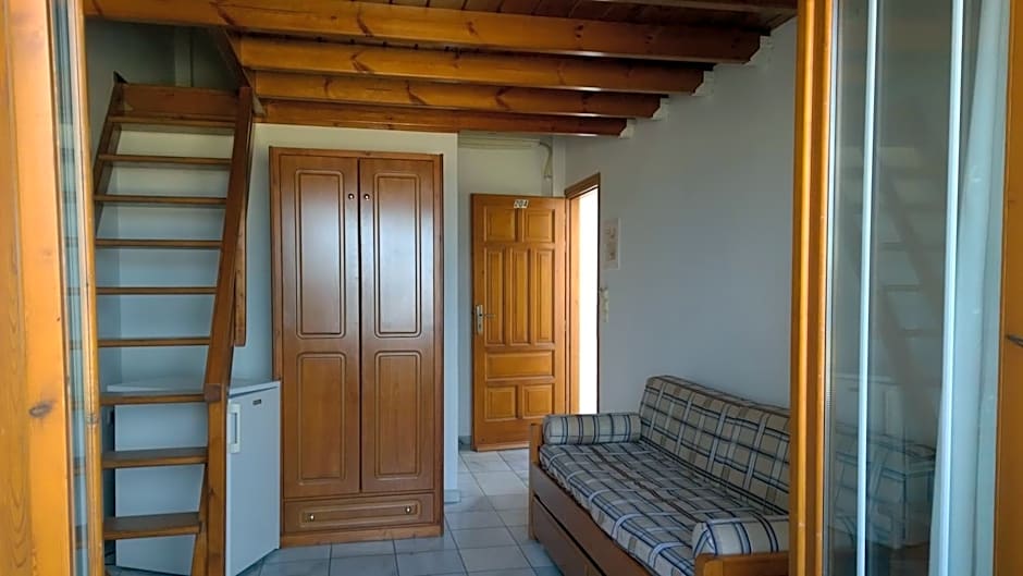 Anemomilos Suites