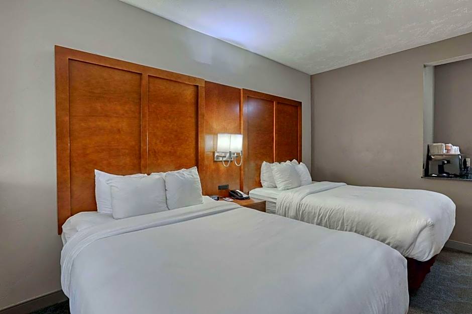 Comfort Suites Appleton Airport