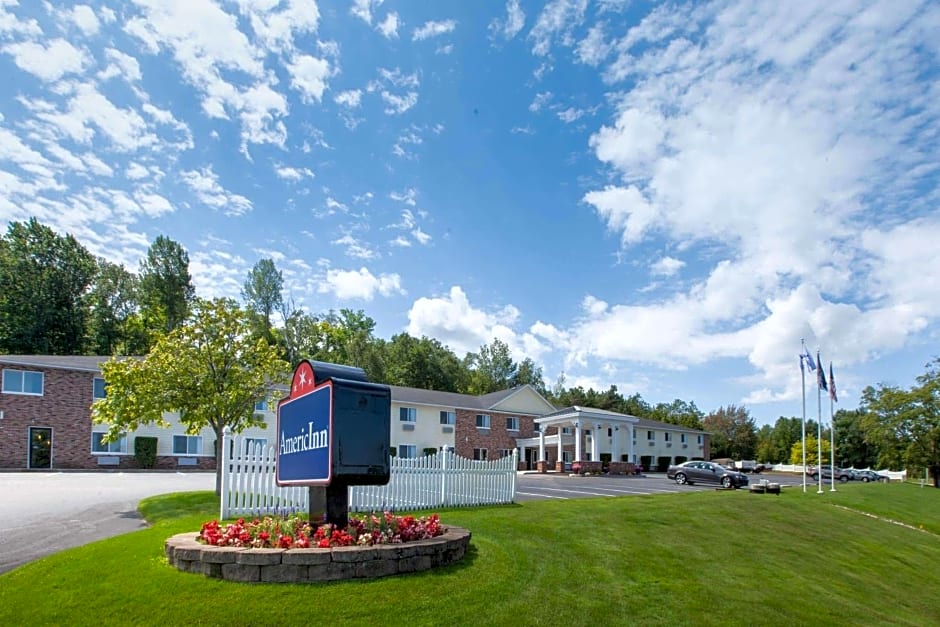 AmericInn by Wyndham Petoskey