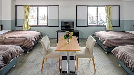 Quadruple Room with Shared Bathroom